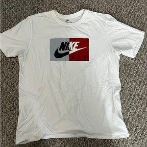 White Nike Tee. Like New